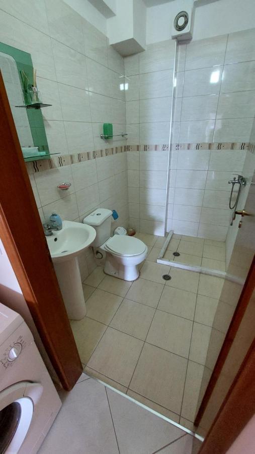 Sweetview 2-Bedroom Apartment With 3 Balcony Seaview Влёра Экстерьер фото