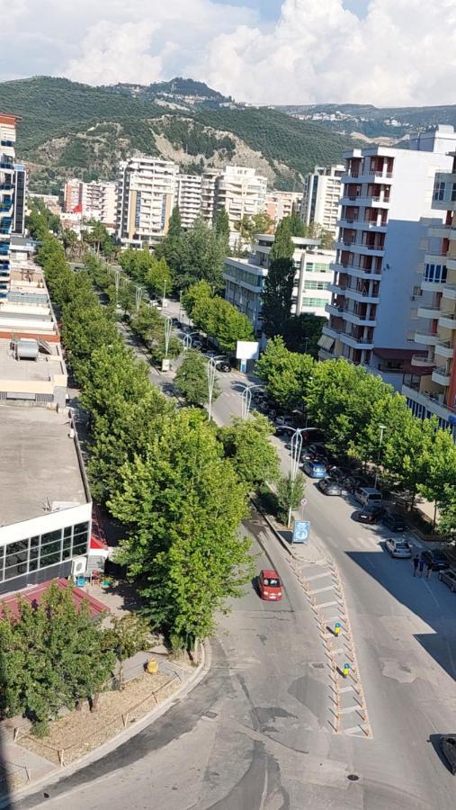 Sweetview 2-Bedroom Apartment With 3 Balcony Seaview Влёра Экстерьер фото