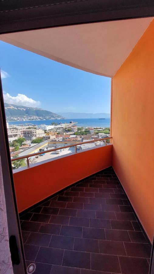 Sweetview 2-Bedroom Apartment With 3 Balcony Seaview Влёра Экстерьер фото
