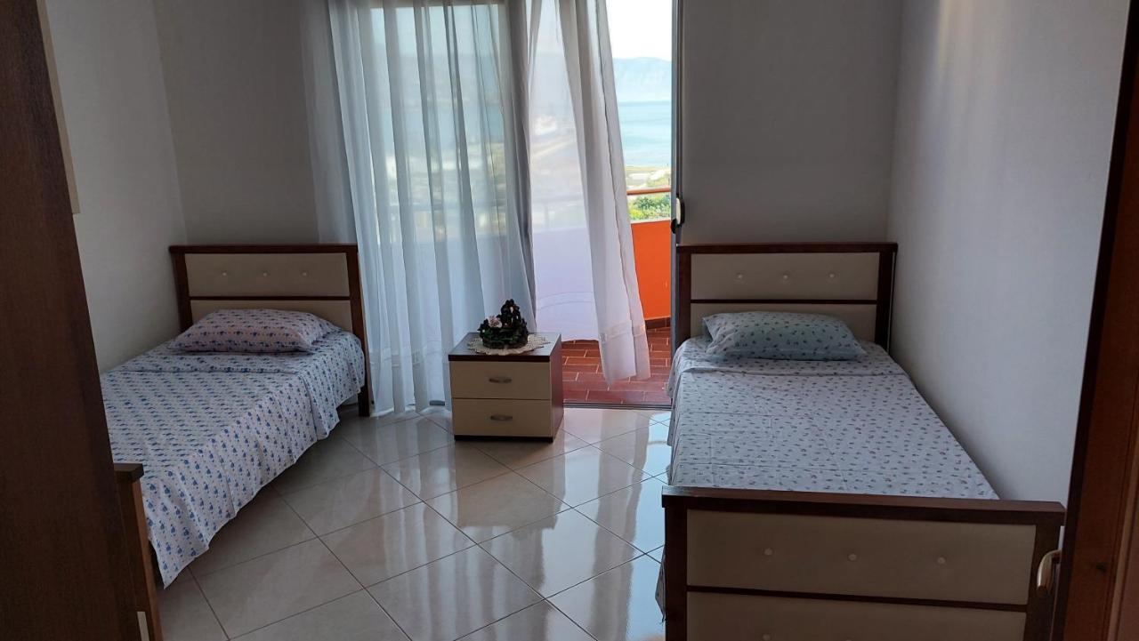 Sweetview 2-Bedroom Apartment With 3 Balcony Seaview Влёра Экстерьер фото